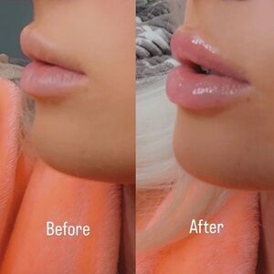 Glossy Pink Lip Plumper
